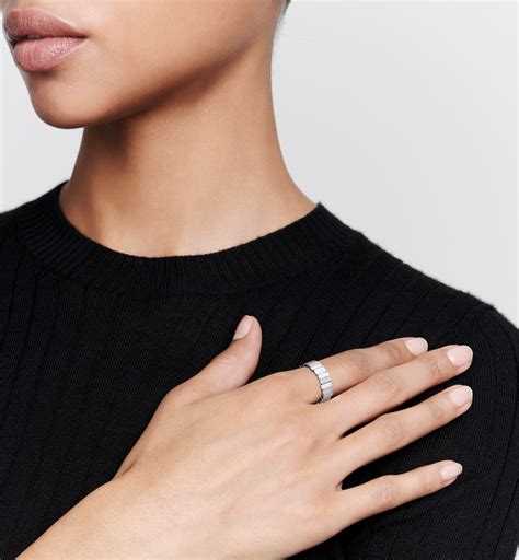 womens dior ring